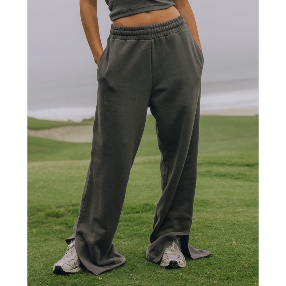 Daily Drills! 🖤 Fleece Wide Leg Sweatpants in Vintage Black